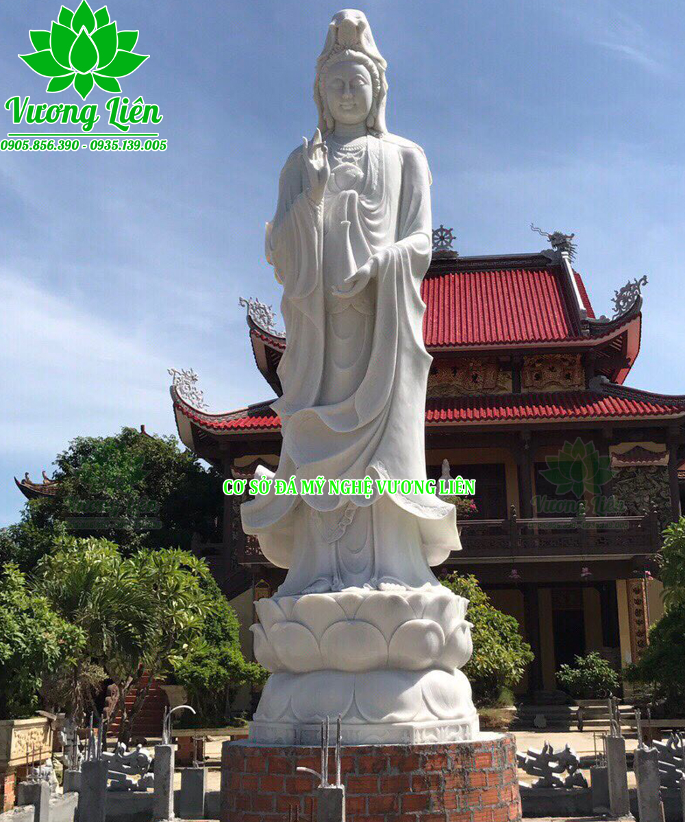 tượng quan âm đặt tại chùa